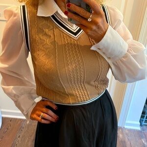 tan V-neck sweater vest size small